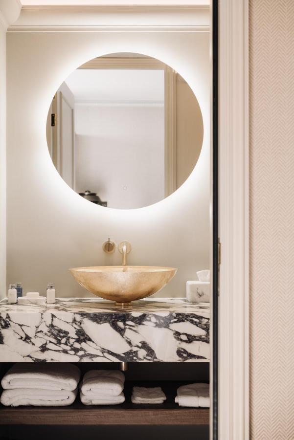 Hotel 717 Amsterdam Bagian luar foto Bathroom